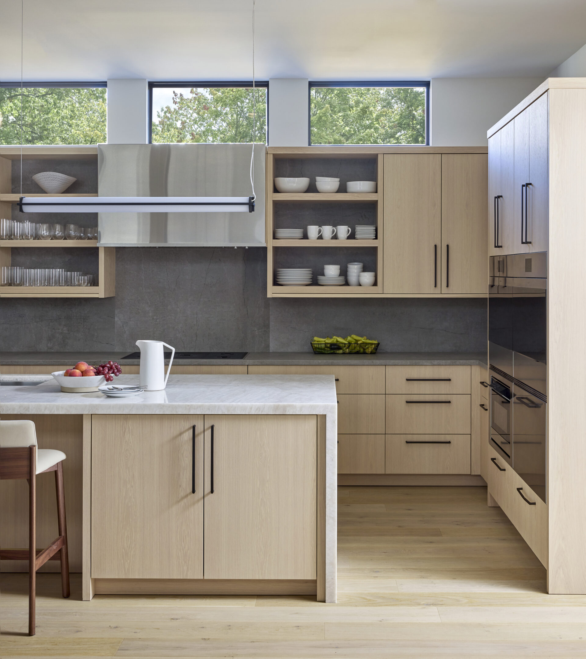 Tour a Lincoln Park Sanctuary - Amy Kartheiser Design